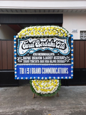 Papan Bunga Duka di Tembalang